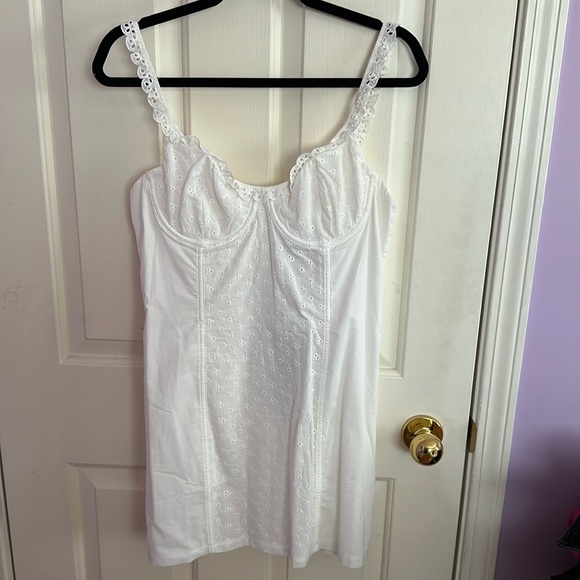 White Fox White Mini Dress - Picture 1 of 2